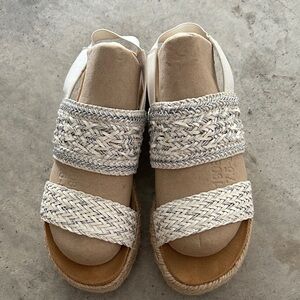 Sun + Stone Cream Woven Sandals(6)